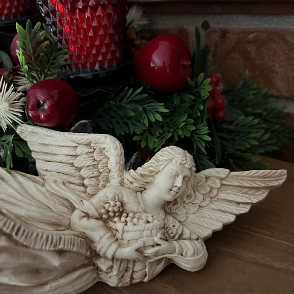 Rare Vintage 1987 Cherub Angel
Potpourri/Soap Wall Holder
Decor - Picture 3 of 5